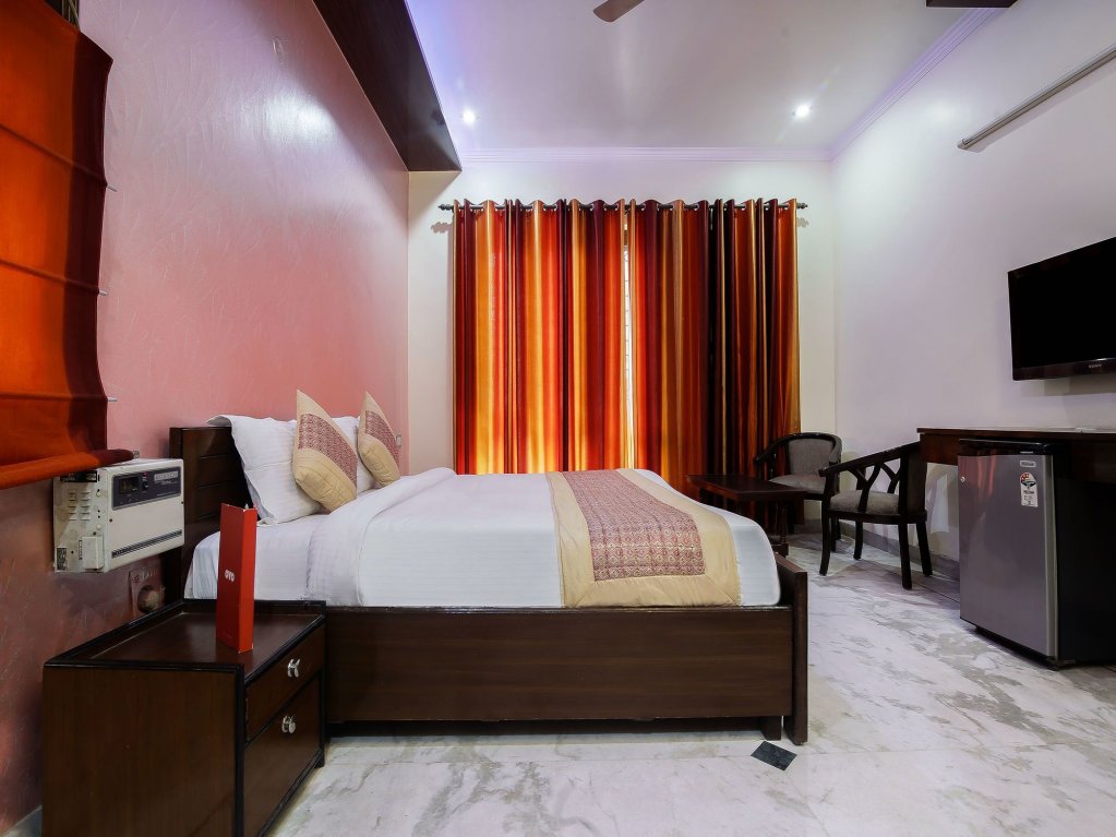 Фото Oyo 15184 Dev Palace