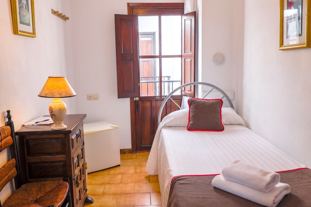 Фото Pensión Sevillano