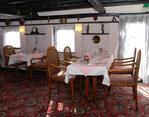 Фото The Olde Forge Hotel