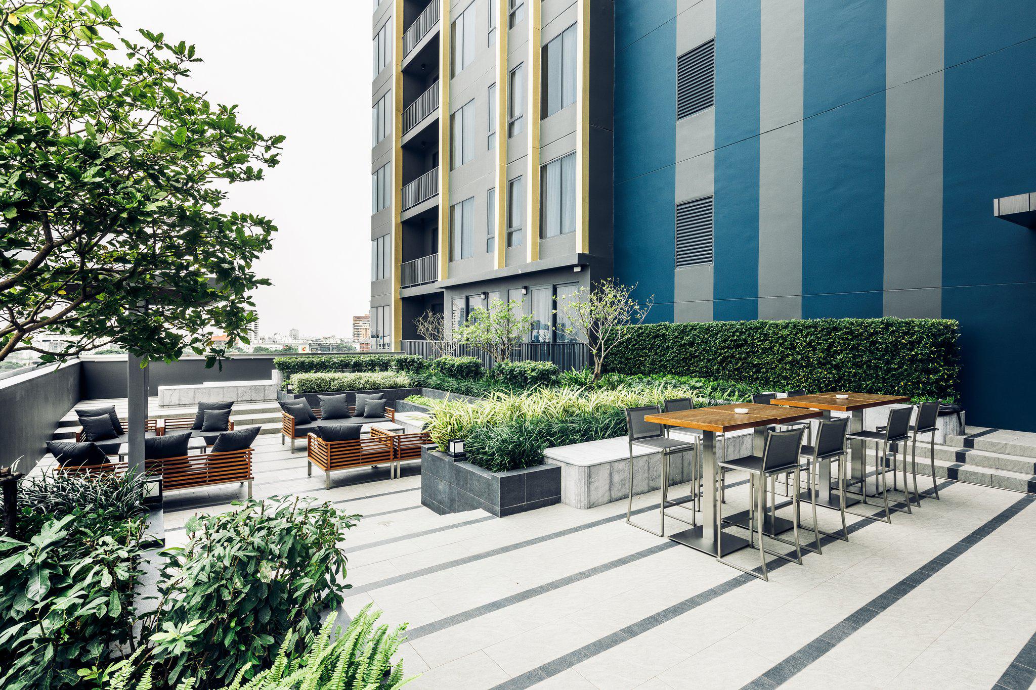 Фото Staybridge Suites Bangkok Thonglor - Sha Extra Plus