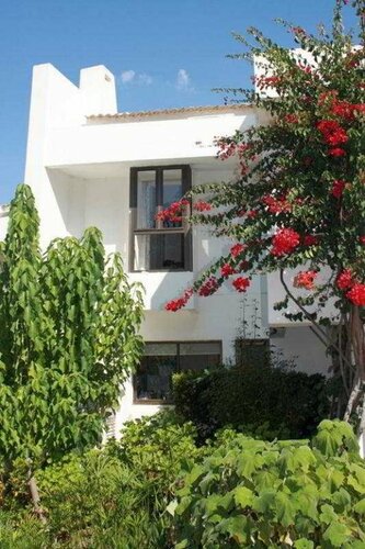 Гостиница Capitalmoura Mouragolf Village