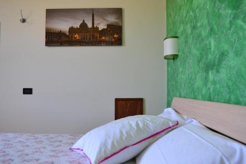 Фото SinequaRoma