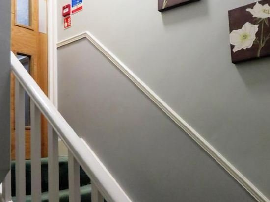 Фото Oyo Central Hotel Golders Green