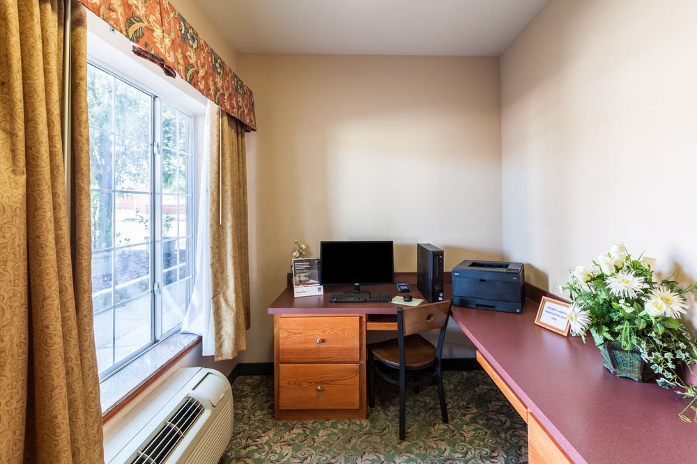 Фото SureStay Plus Hotel by Best Western Mesquite
