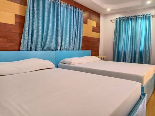Гостиница RedDoorz Near Gaisano Grand Cordova