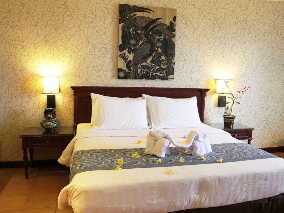 Фото Narita Hotel Surabaya