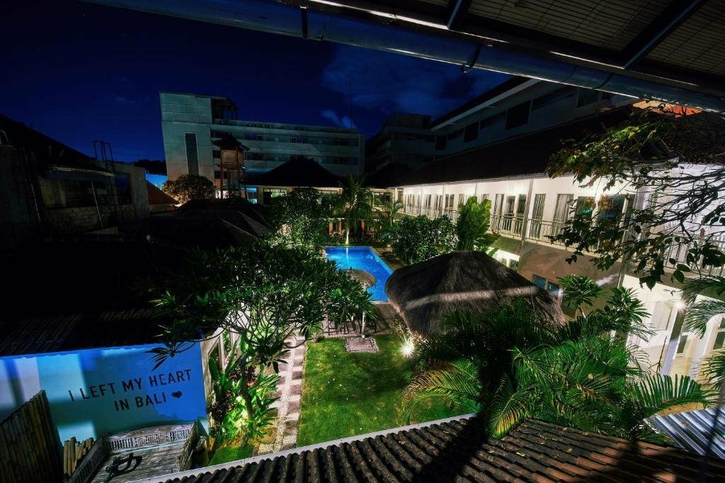 Hotel Easy Surf Camp, Bali, photo