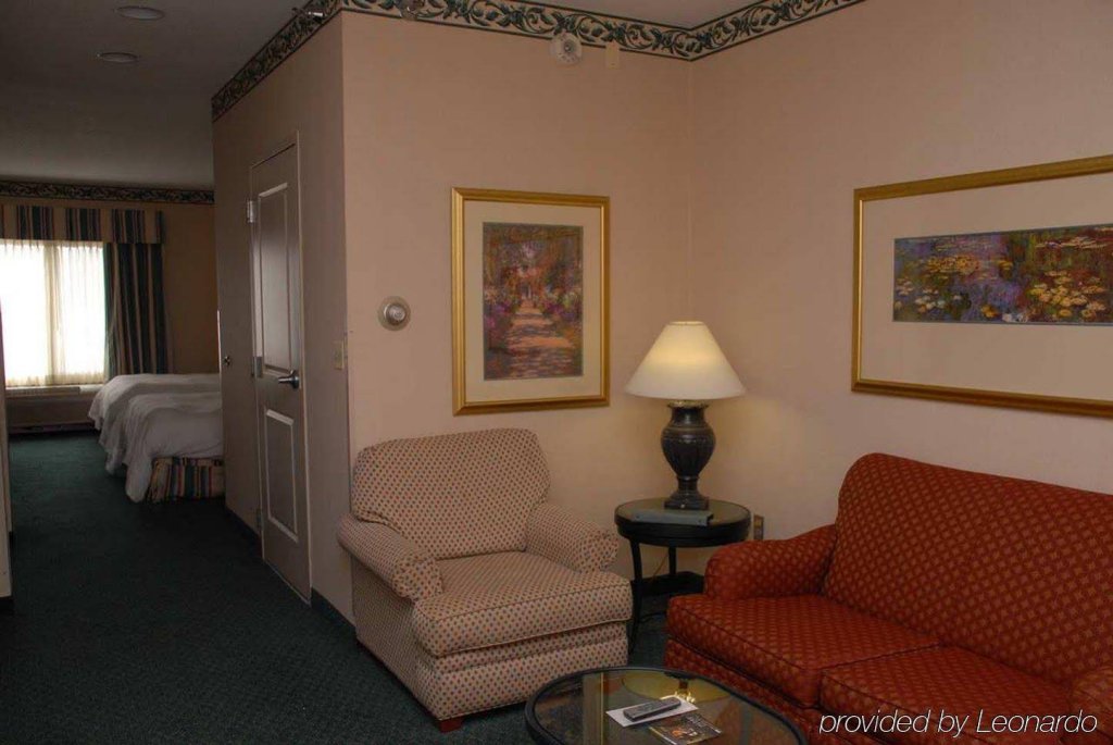 Фото Hilton Garden Inn Chesterton