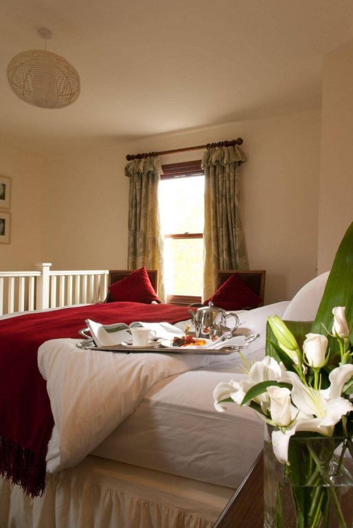 Фото The Raven Hotel