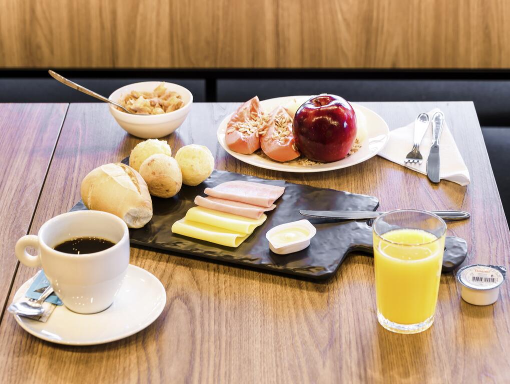 Фото Aparthotel Adagio London Sutton Point