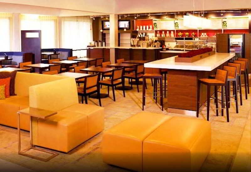 Фото Courtyard by Marriott Chicago O'Hare