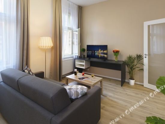 Фото DownTtown Suites Jugoslavska