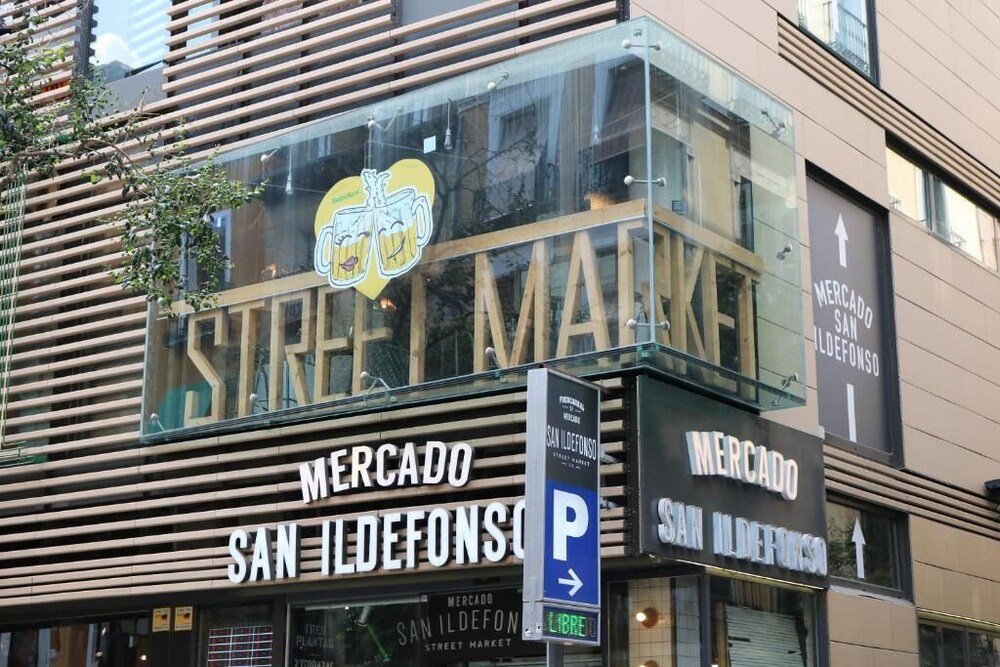 Фото B&b Apartamentos Madrid Centro Fuencarral 46