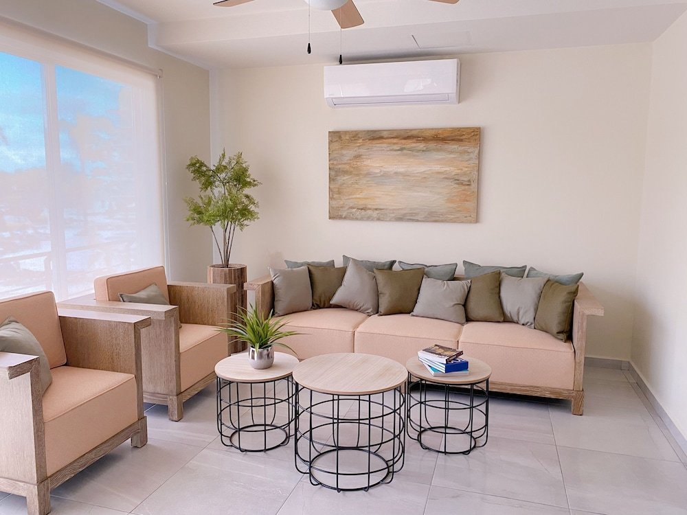 Фото Luxury 2 Bedroom Apartments