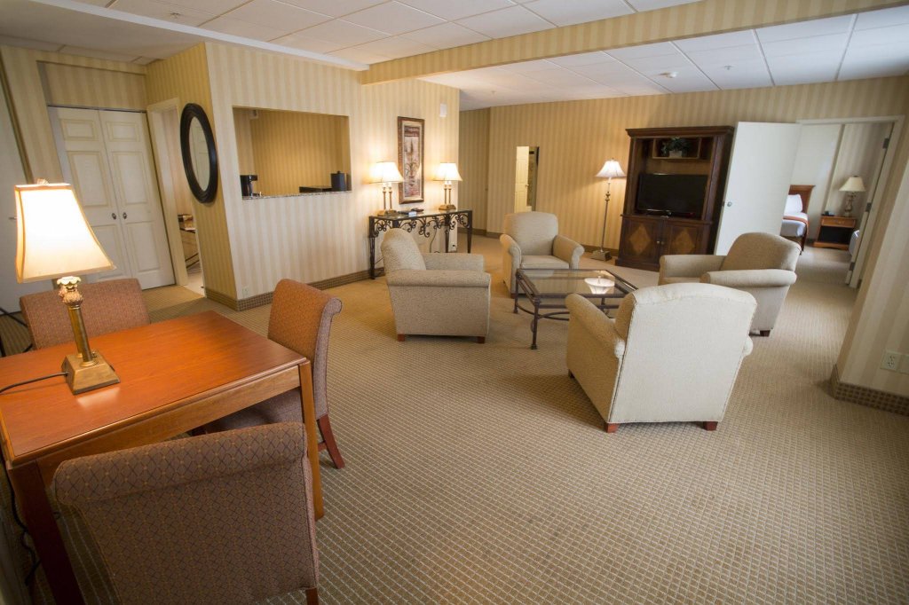 Фото Holiday Inn Lancaster, an Ihg Hotel