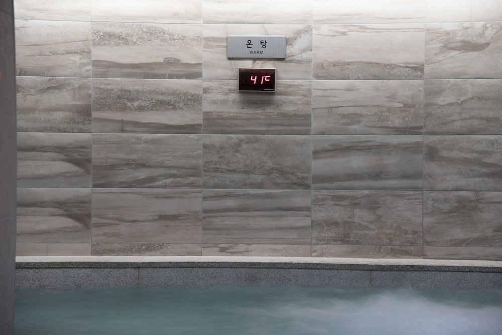 Фото Orakai Cheonggyesan Hotel