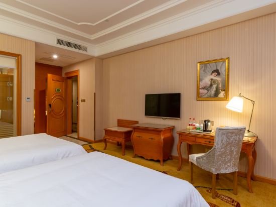 Фото Vienna Hotel Rugao Zhengxiang Square branch