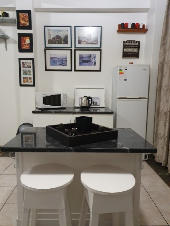 Фото Parkview Hotel Suites