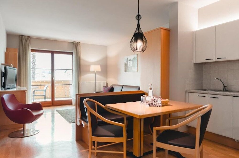 Фото Hotel Tiefenbrunn