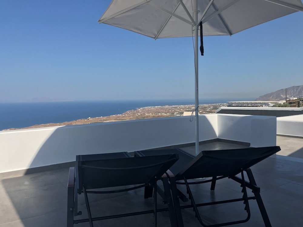 Фото La Maltese Buddha Beach Bar Santorin