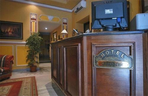 Гостиница Hotel Amadeus в Казерте