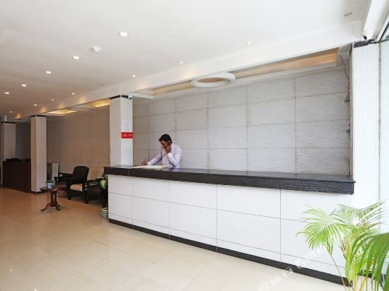 Фото Oyo 2911 The Pearl Hotel