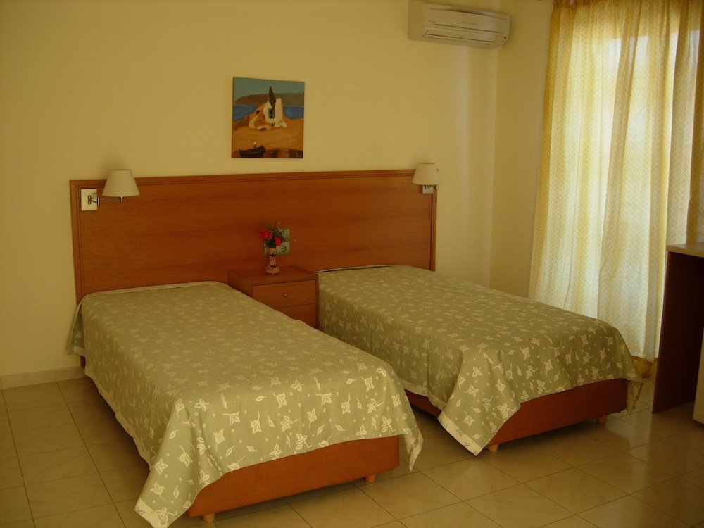 Фото Philippos Studios