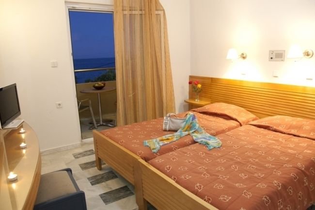 Фото Maleme Mare Beach Resort Hotel