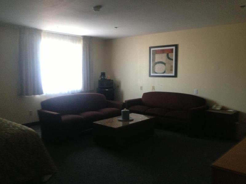 Фото Days Inn by Wyndham Kent 84th Ave