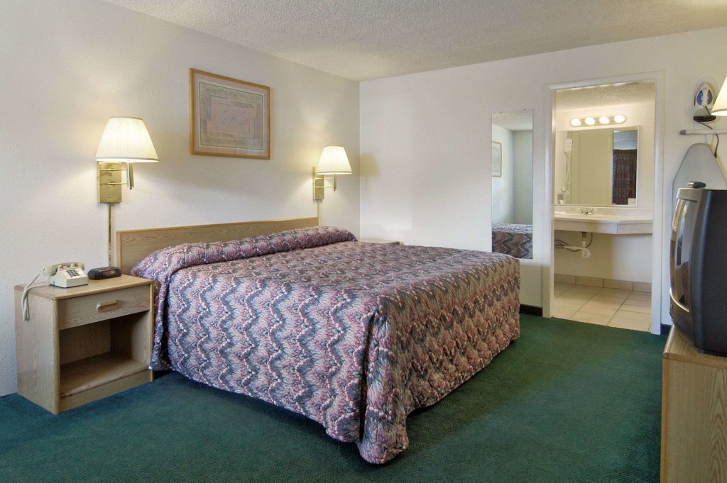 Фото Knights Inn Cedar City