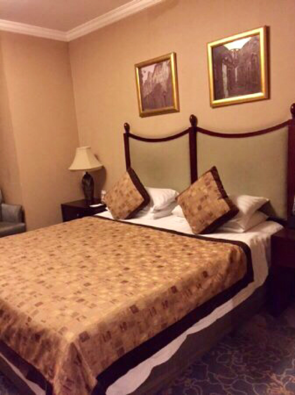 Фото Courtyard by Marriott Shanghai Central