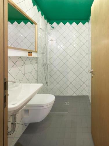 Фото Kitz Boutique Hotel & Restaurant