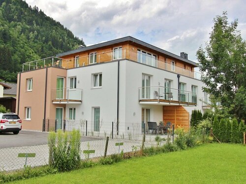 Гостиница Spacious Villa in Zell am See near Ski Area