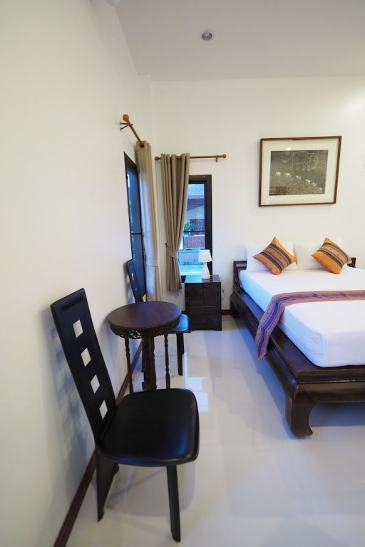 Фото Chanapha Residence