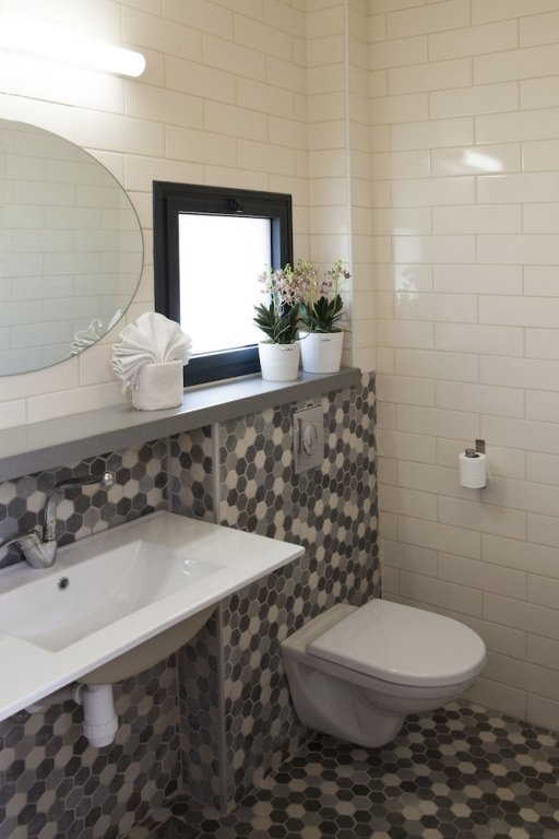 Фото Nuriel Fruit & Guest House