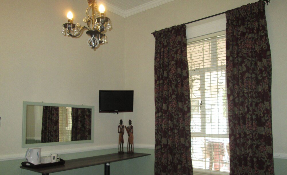 Фото The 3 Chimneys Guest House