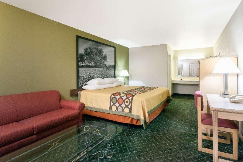 Фото Super 8 by Wyndham Fredericksburg