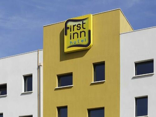 Гостиница First Inn Hotel Blois в Блуа