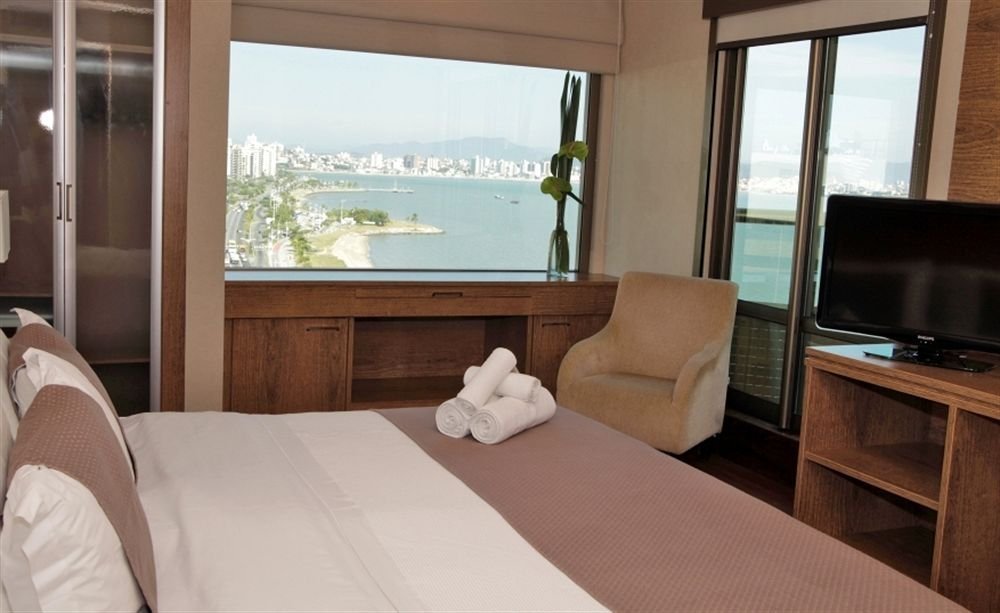 Фото Majestic Palace Hotel