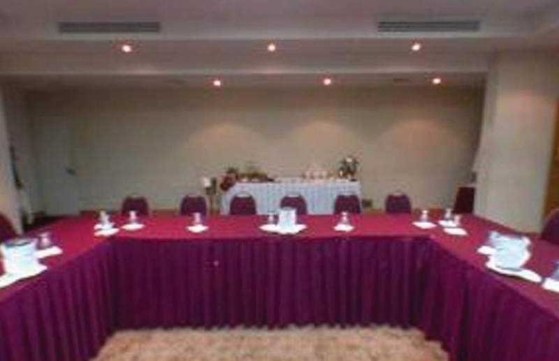 Фото Hotel Lucerna Tijuana