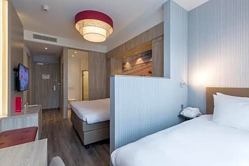 Фото Ramada by Wyndham The Hague Scheveningen