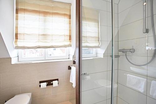 Фото Hotel Zur Wartburg