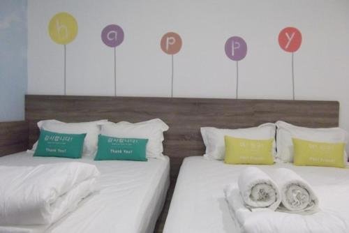 Фото Winggarden Murals House