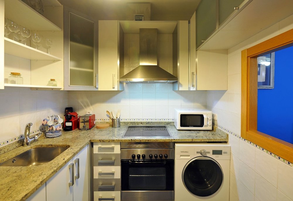 Фото Apartamentos con patio junto a la catedral by Toledo Ap