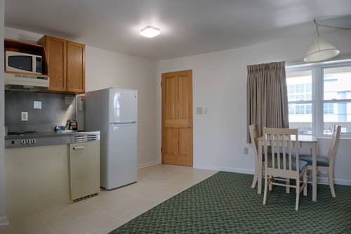 Фото Crystal Sands Motel