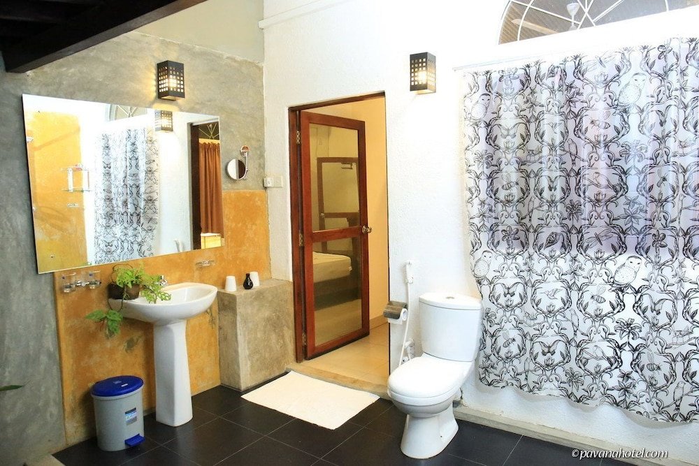 Фото Pavana Hotel