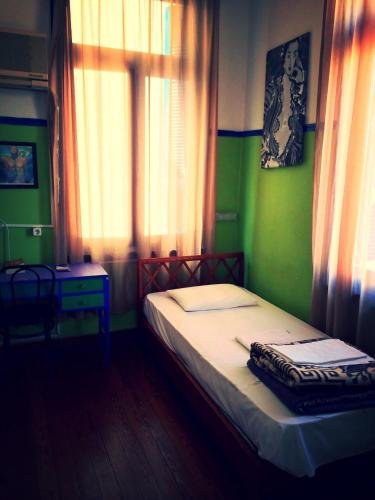 Фото Dioskouros Hostel