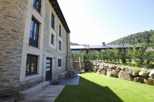 Montserrat Duplex