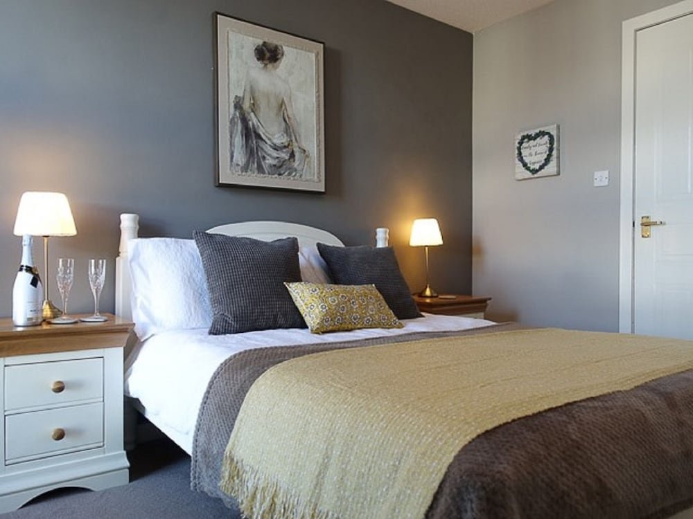 Фото Edinburgh City Apartment Maltings Muse