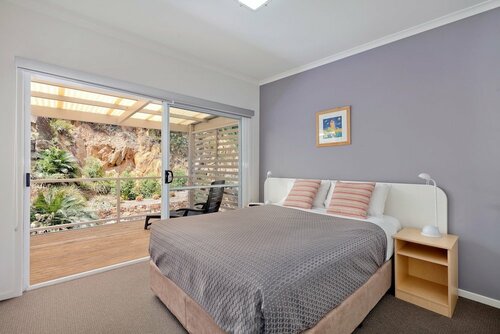 Гостиница Tathra Beach House Holiday Apartments